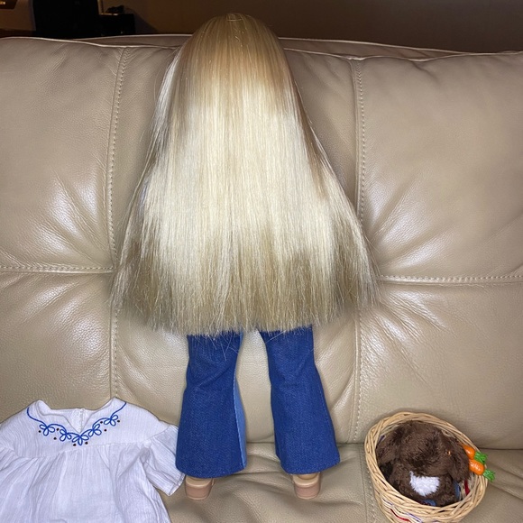 Julie Albright American Girl Doll - Picture 7 of 9